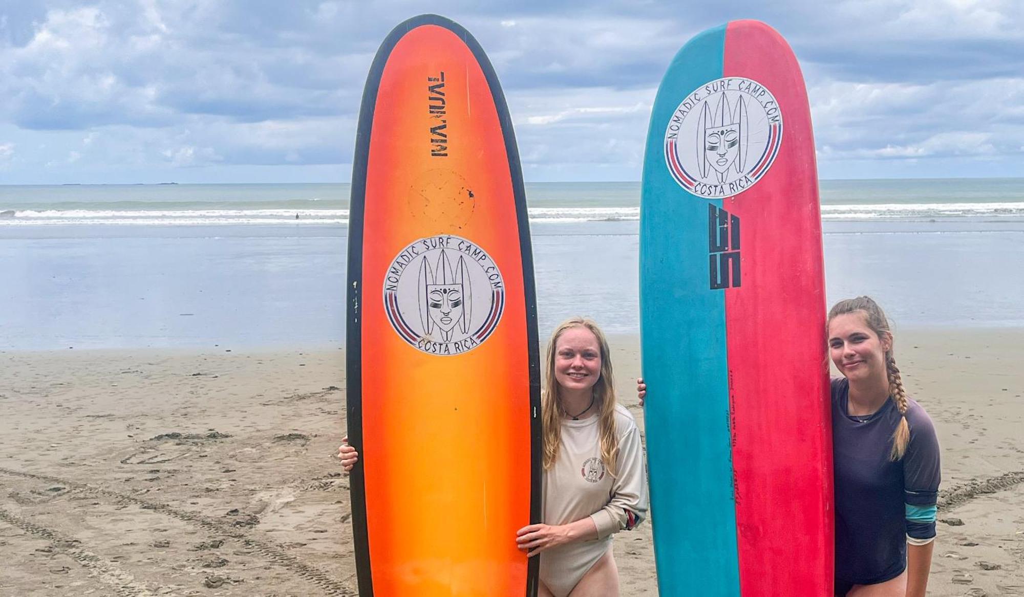 Хостел Nomadic Surf Camp Увита Экстерьер фото